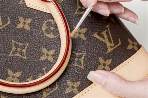 louis vuitton bag cleaning service singapore|will Louis Vuitton repair bags.